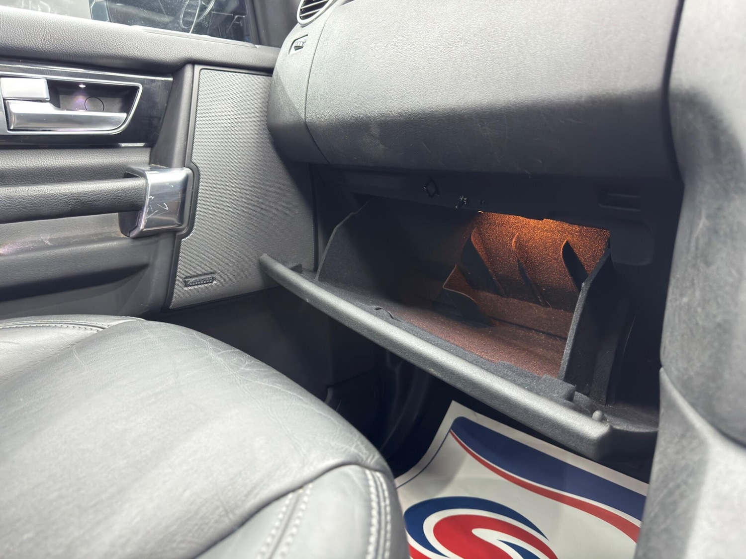 Used Land Rover Discovery 2015 for sale - 78141519: Photo 37