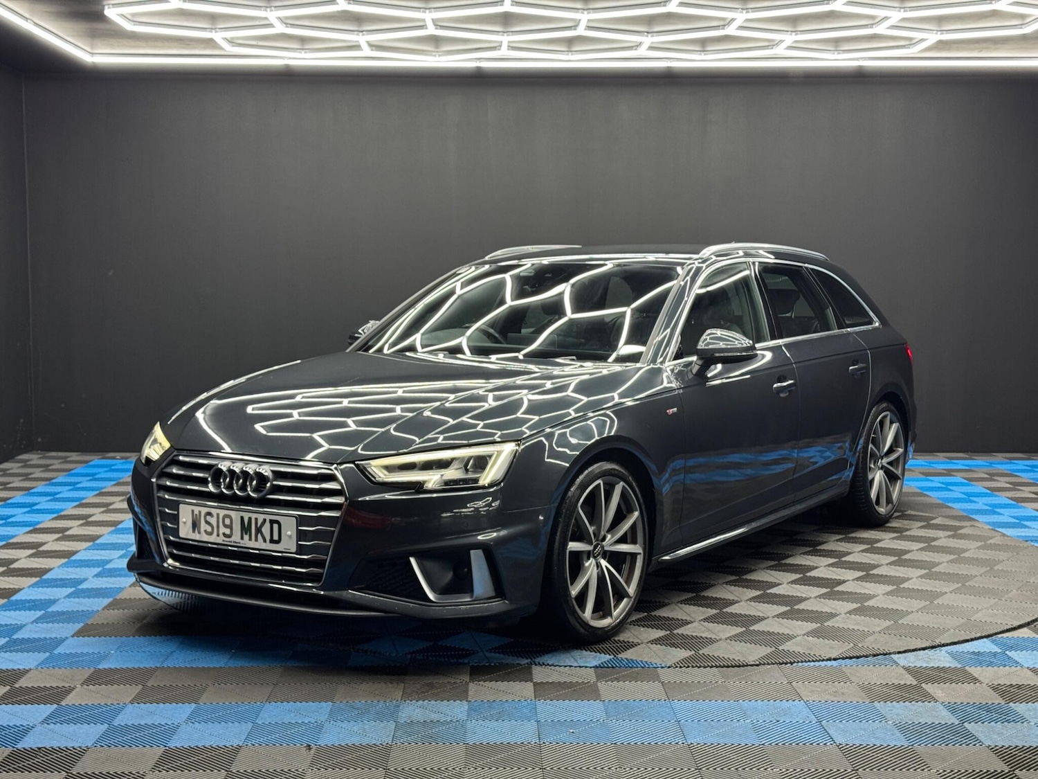 Used Audi A4 Avant for sale - 77484597: Photo 3