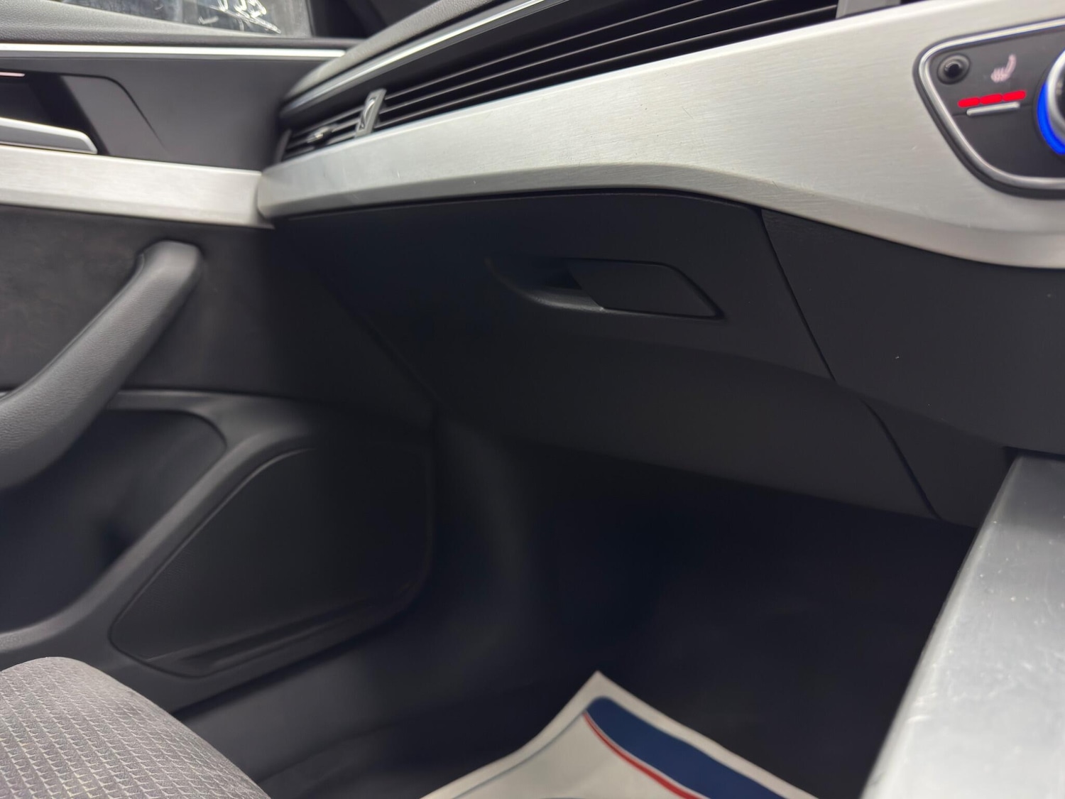 Used Audi A4 Avant for sale - 77484597: Photo 39