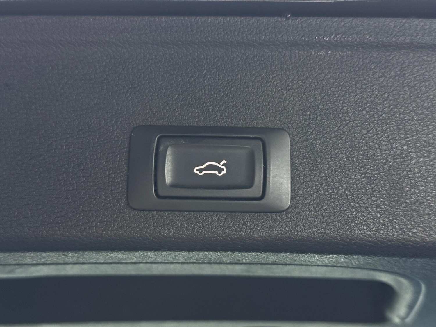 Used Audi A4 Avant for sale - 77484597: Photo 42