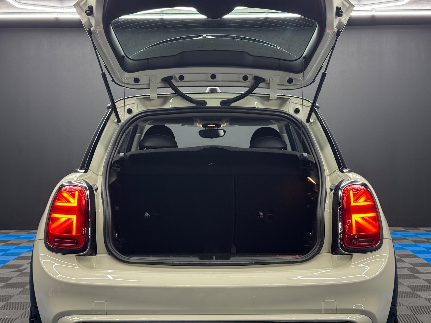 Used MINI Hatch 2019 for sale - 77978377: Photo 39