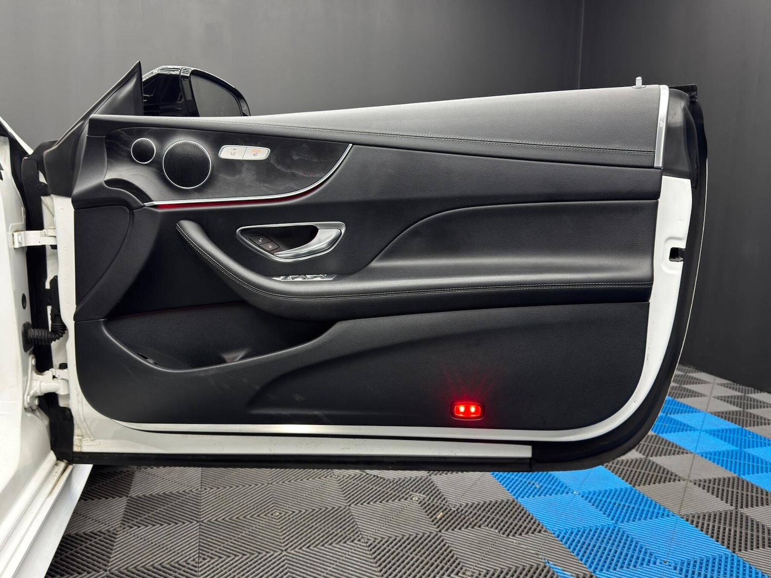 Used Mercedes-Benz E Class 2017 for sale - 77612930: Photo 38