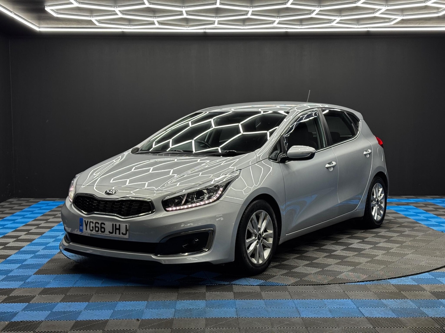 Used Kia Ceed 2016 for sale - 76666906: Photo 1