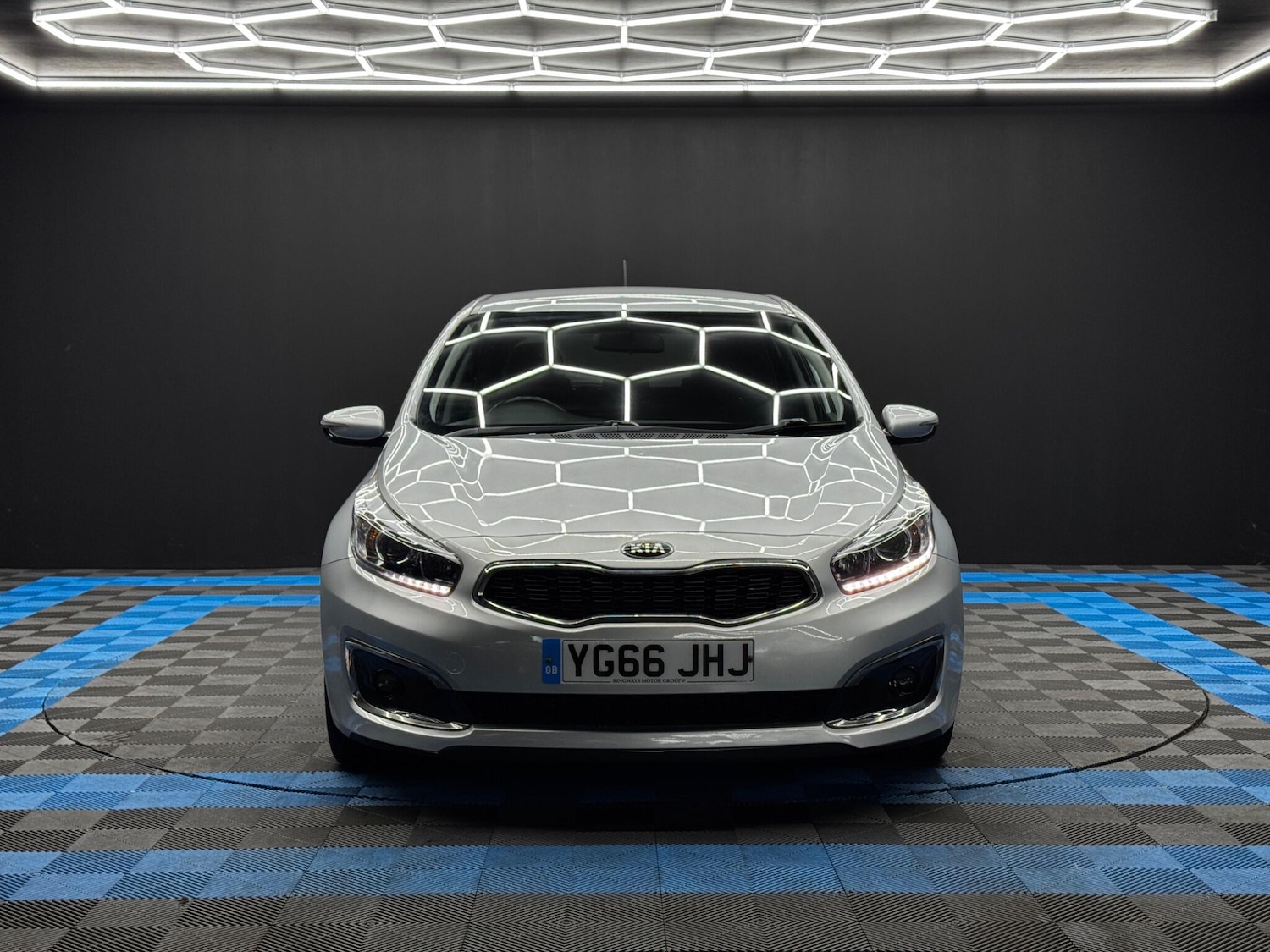 Used Kia Ceed 2016 for sale - 76666906: Photo 2