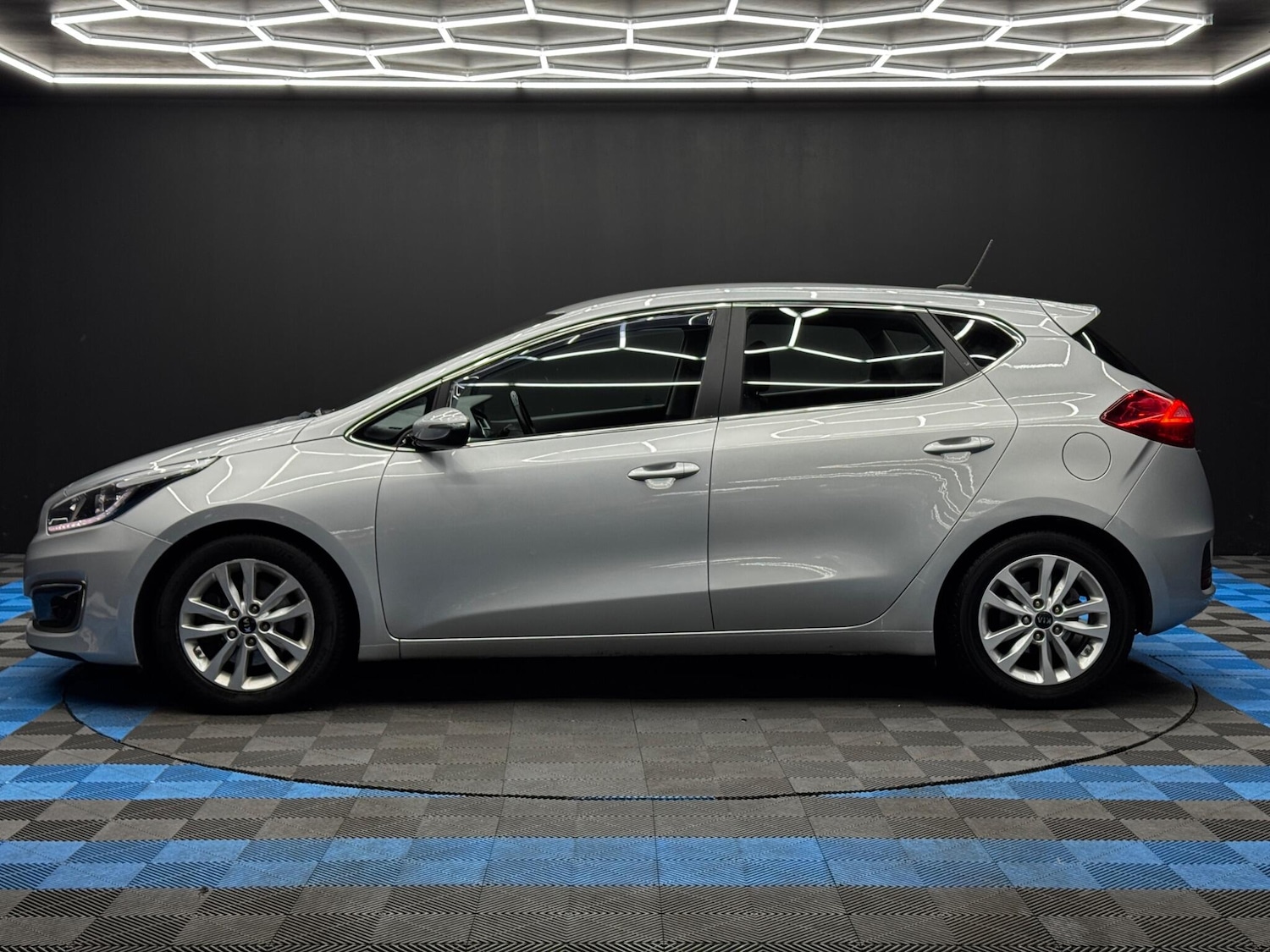 Used Kia Ceed 2016 for sale - 76666906: Photo 7