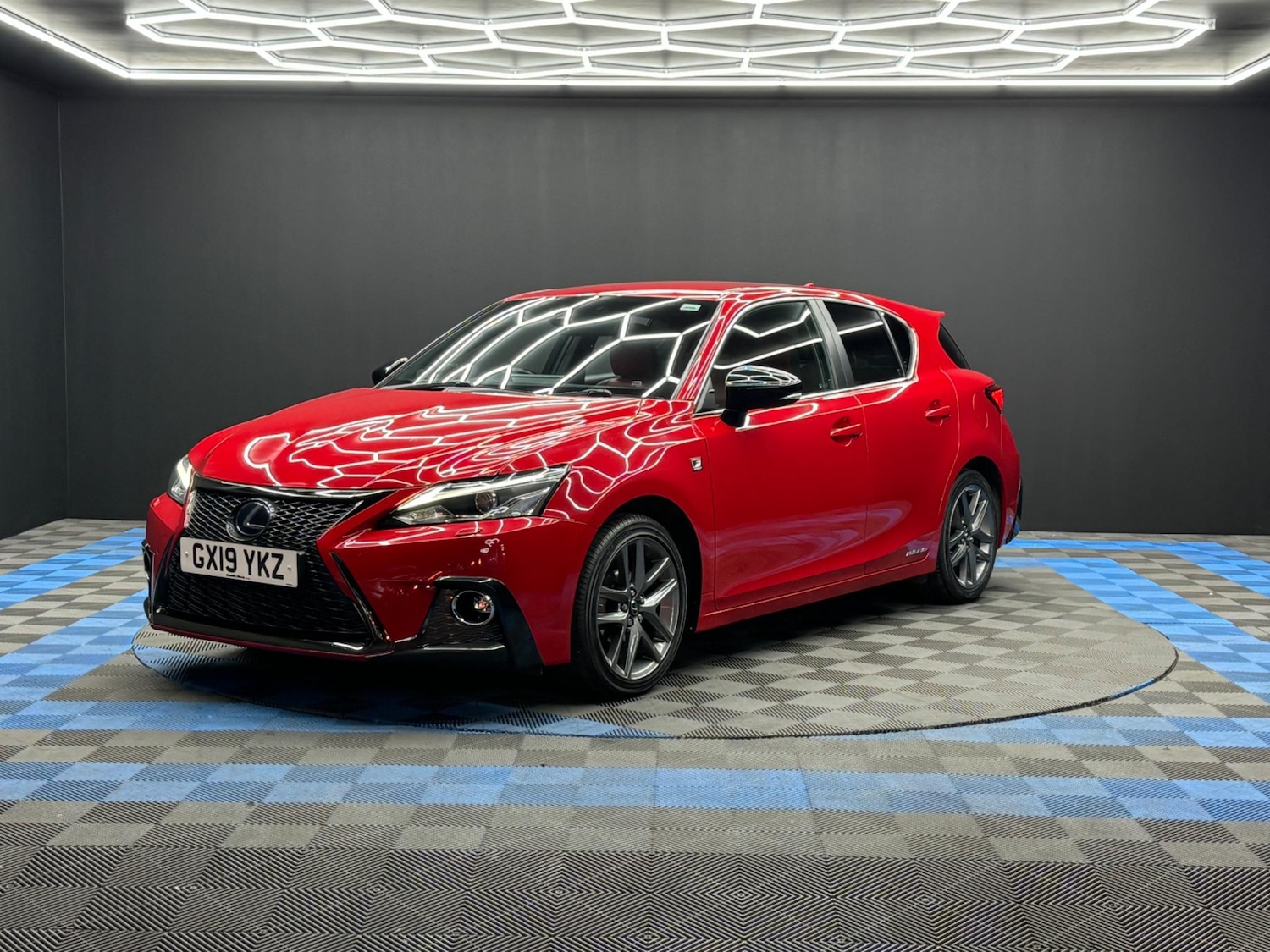 Used Lexus CT 2019 for sale - 76612890: Photo 3