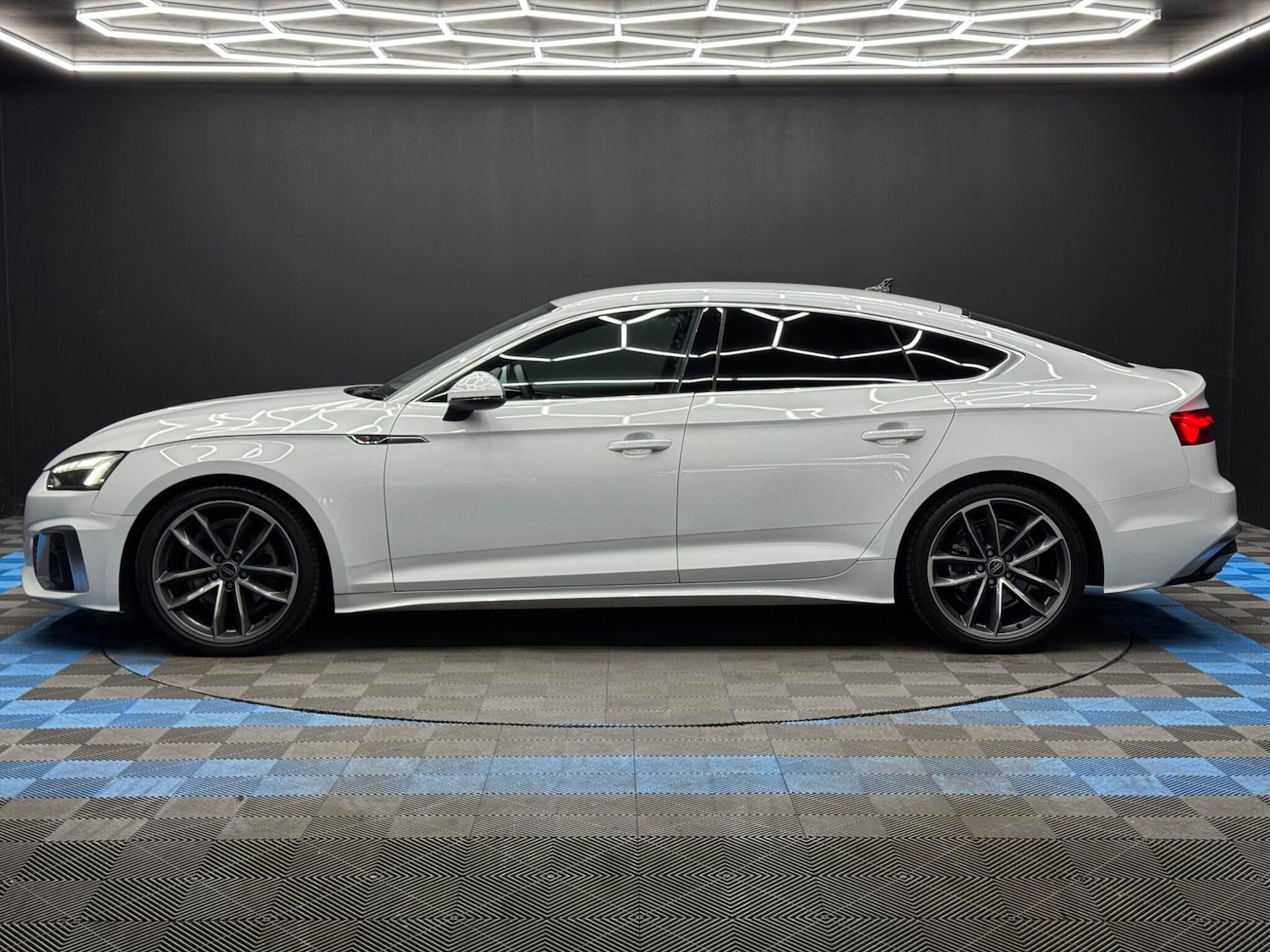 Used Audi A5 2023 for sale - 77993535: Photo 8