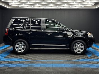 Used Land Rover Freelander 2 2012 for sale - 76512970: Photo