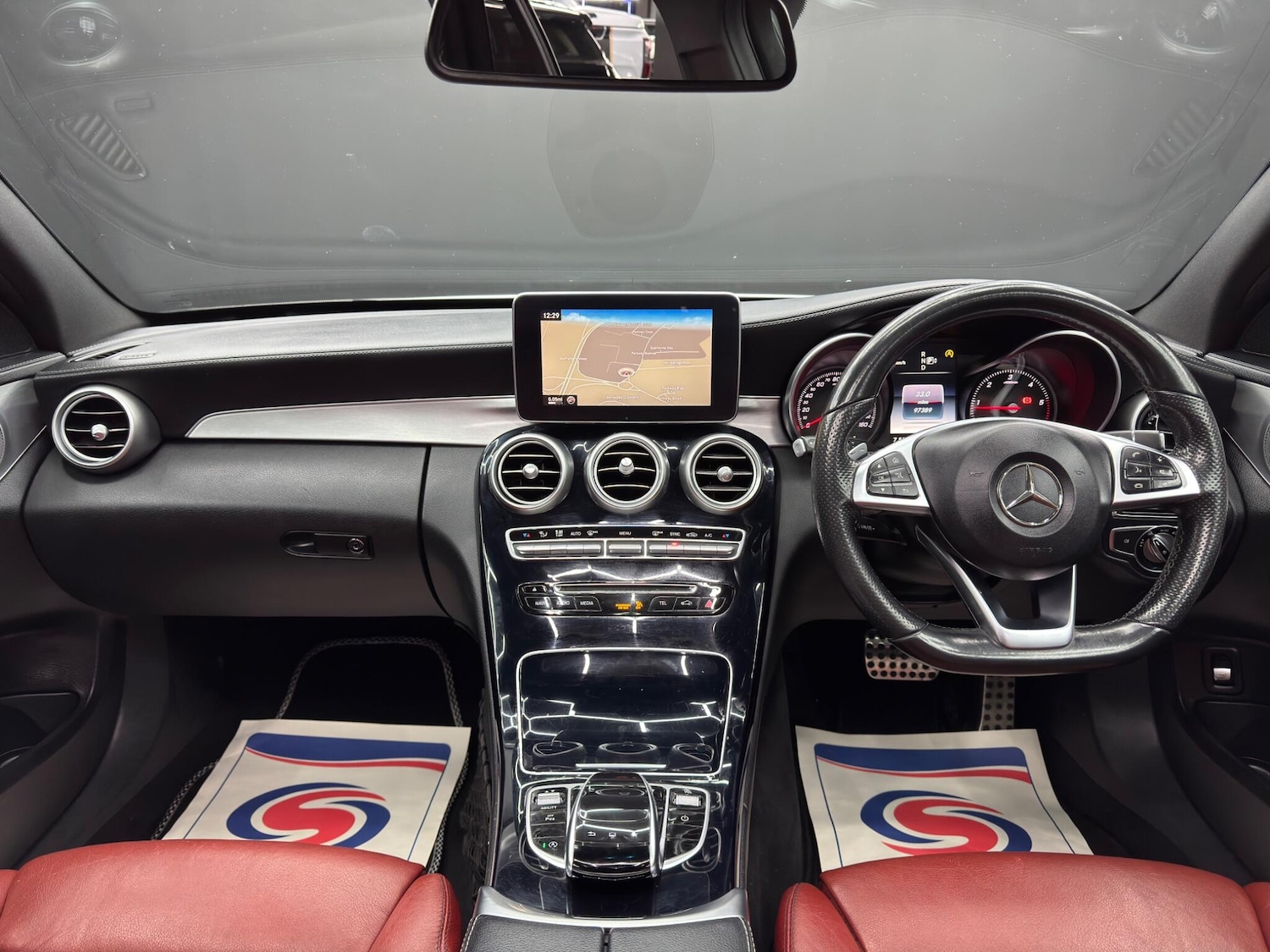 Used Mercedes-Benz C Class 2015 for sale - 76607540: Photo 10