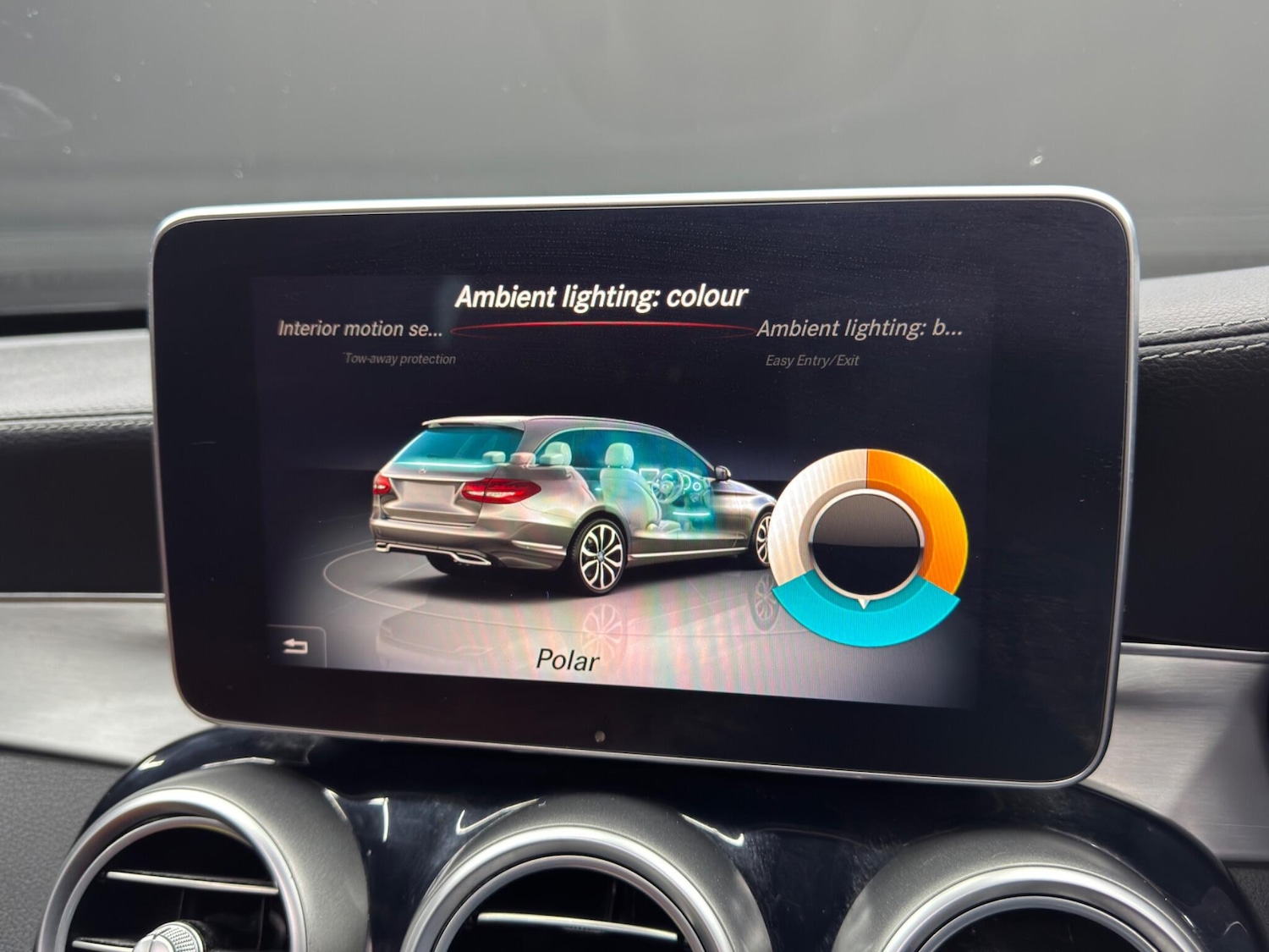 Used Mercedes-Benz C Class 2015 for sale - 76607540: Photo 32