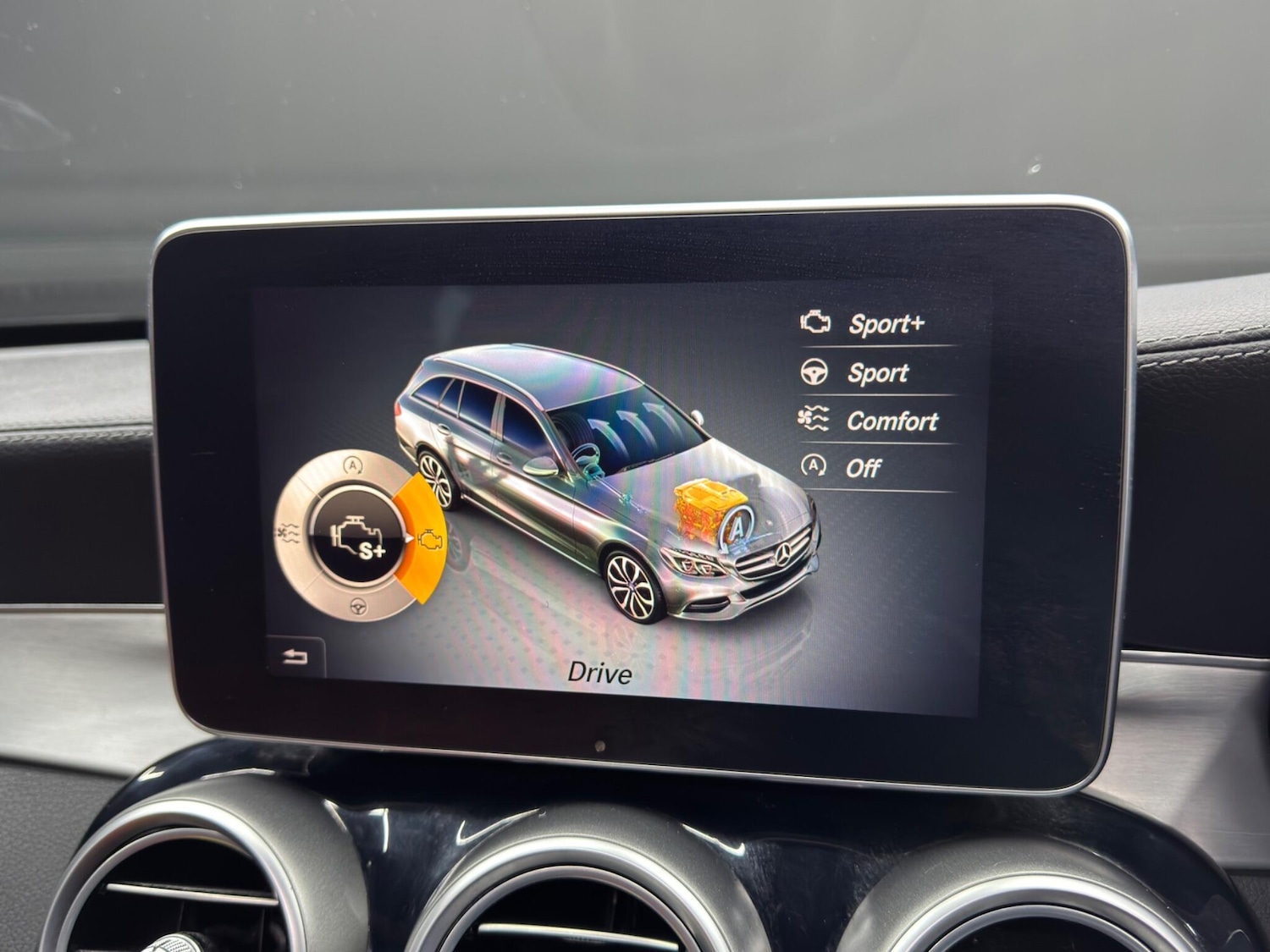 Used Mercedes-Benz C Class 2015 for sale - 76607540: Photo 34