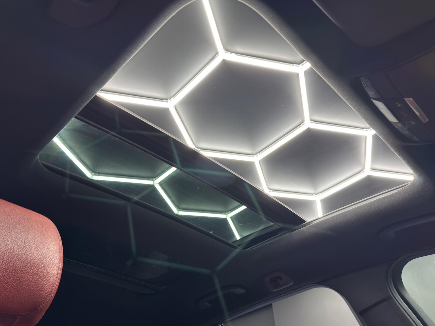 Used Mercedes-Benz C Class 2015 for sale - 76607540: Photo 35