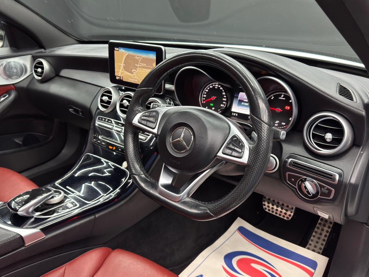 Used Mercedes-Benz C Class 2015 for sale - 76607540: Photo 9