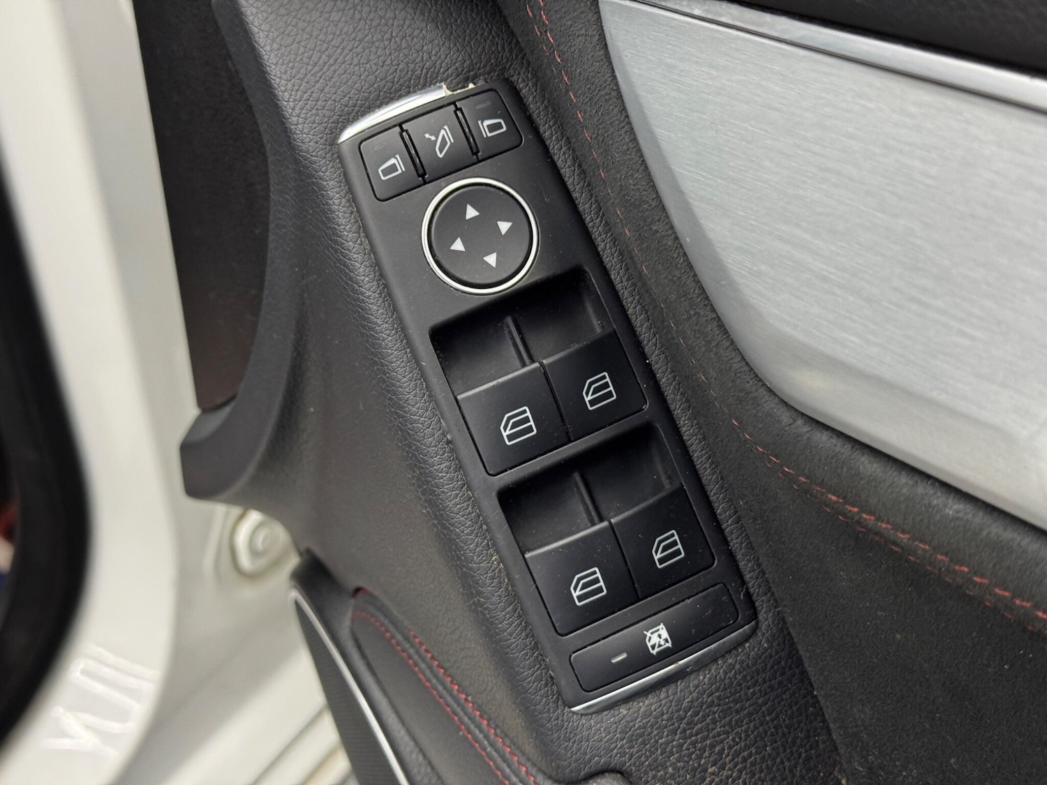 Used Mercedes-Benz C Class 2013 for sale - 77455774: Photo 38