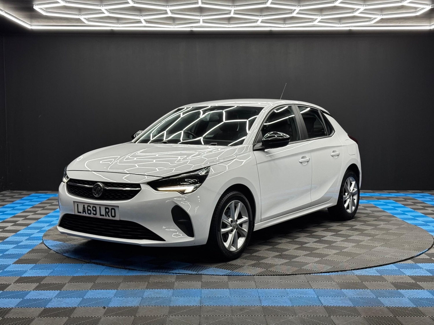 Used Vauxhall Corsa 2019 for sale - 76398176: Photo 3