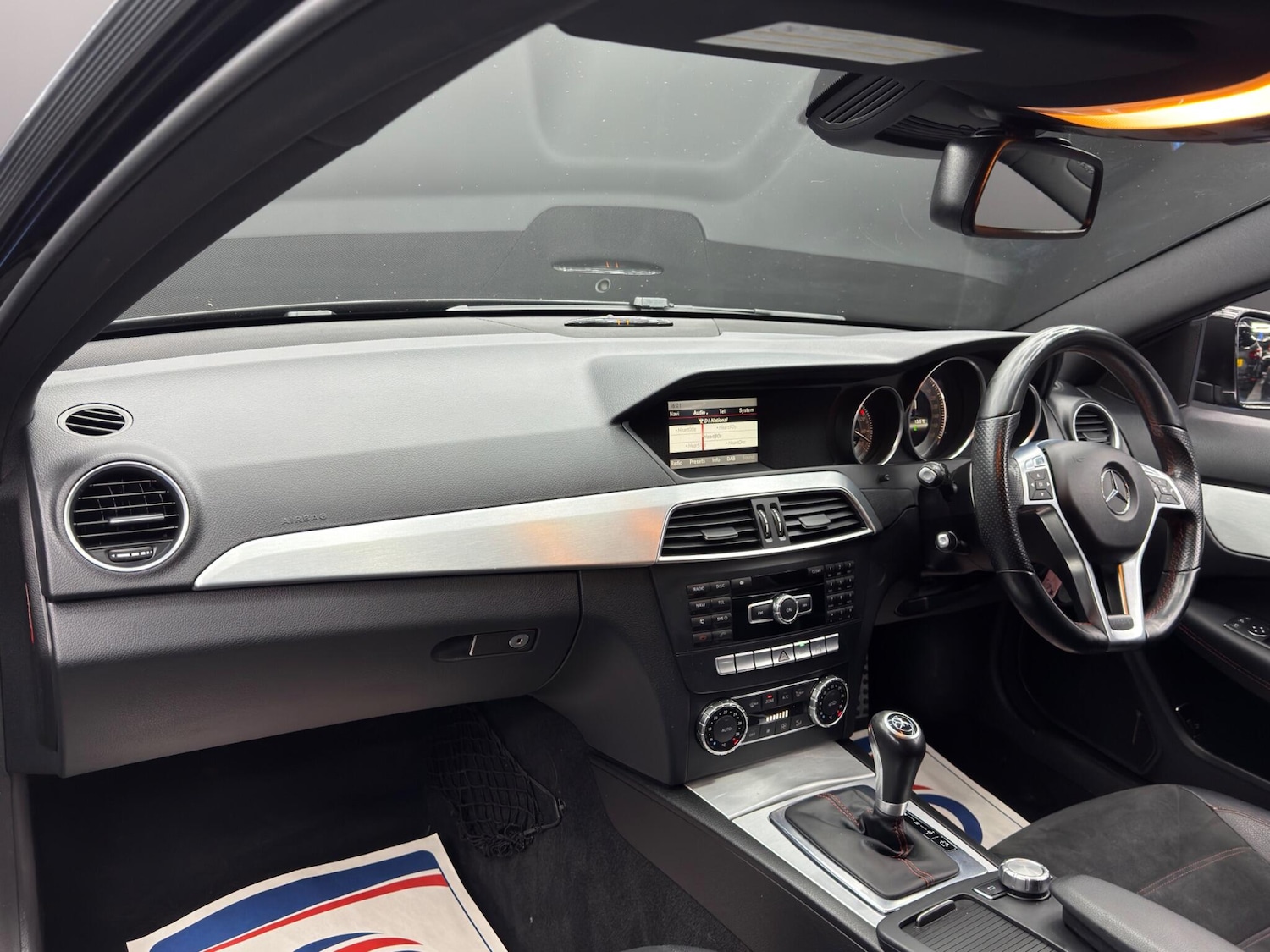 Used Mercedes-Benz C Class 2013 for sale - 77411839: Photo 11