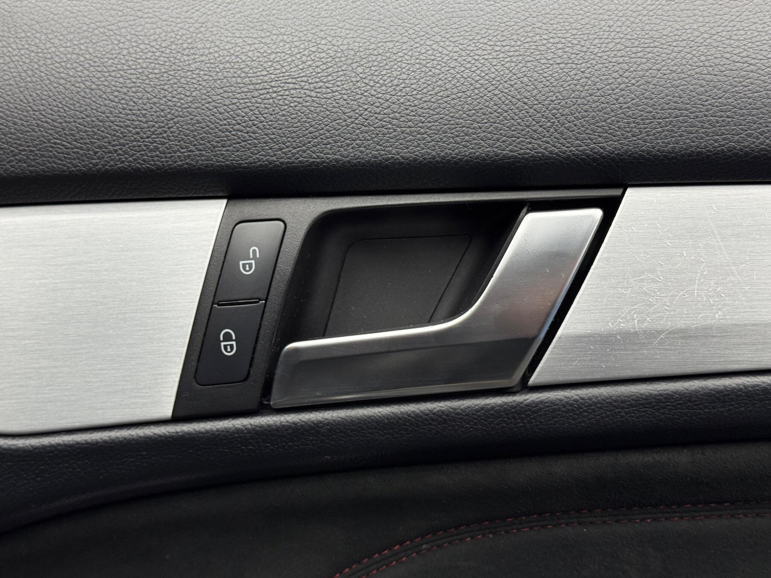 Used Mercedes-Benz C Class 2013 for sale - 77411839: Photo 32