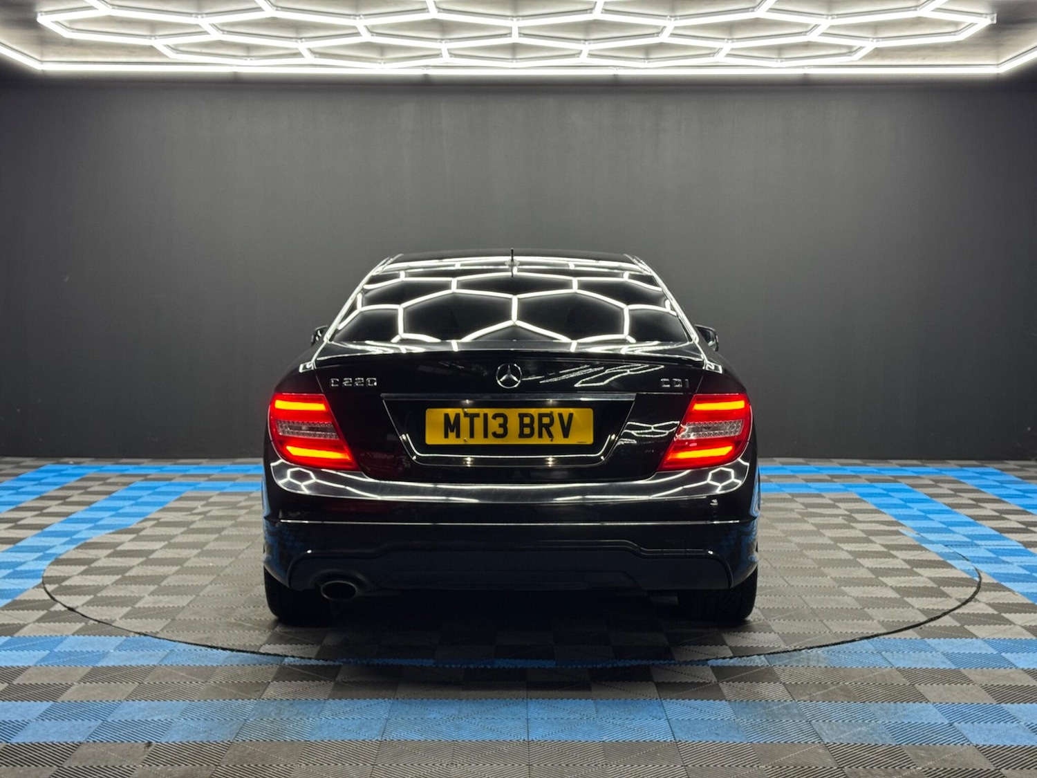 Used Mercedes-Benz C Class 2013 for sale - 77411839: Photo 6