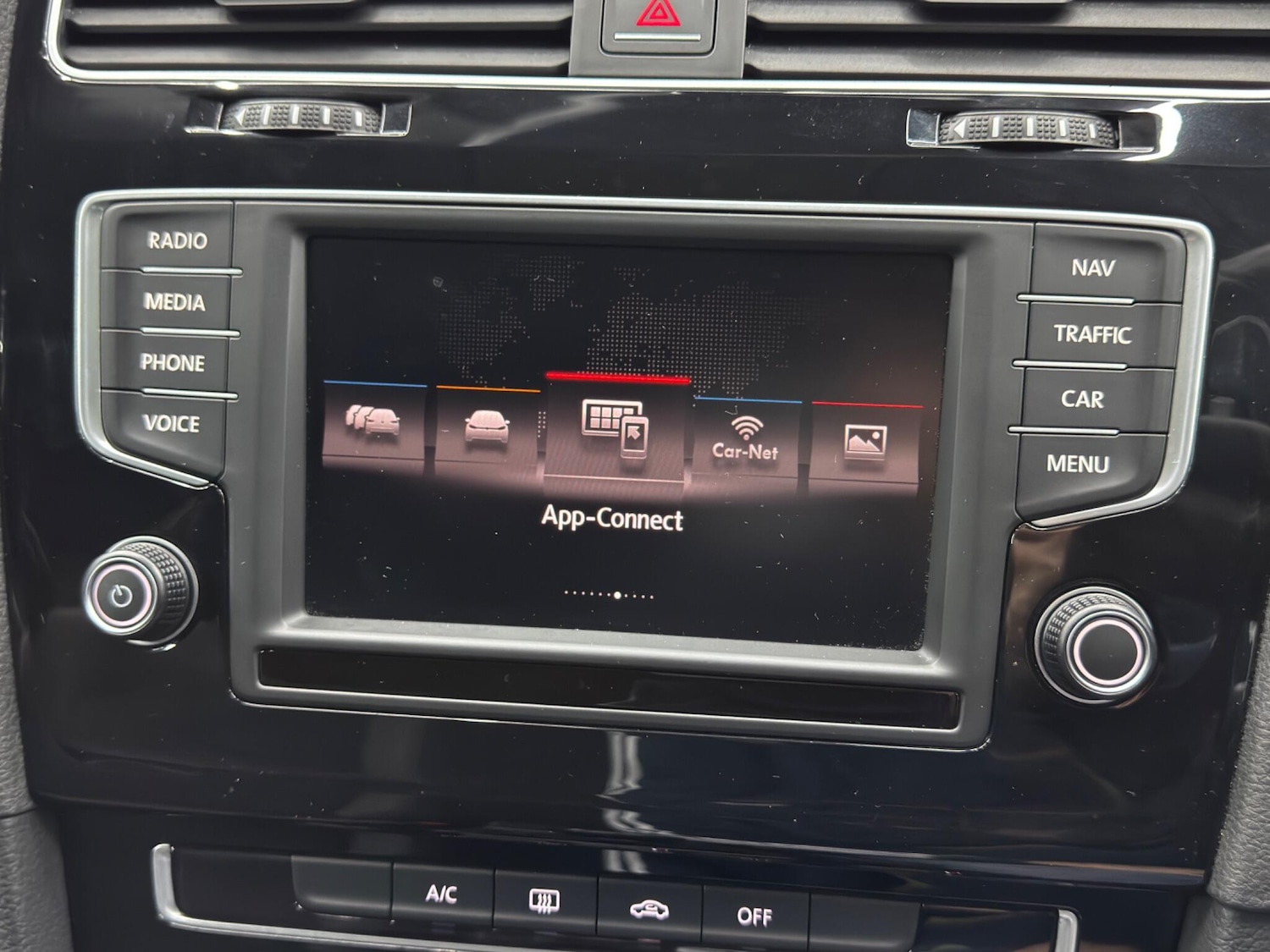 Used Volkswagen Golf 2016 for sale - 78101013: Photo 32