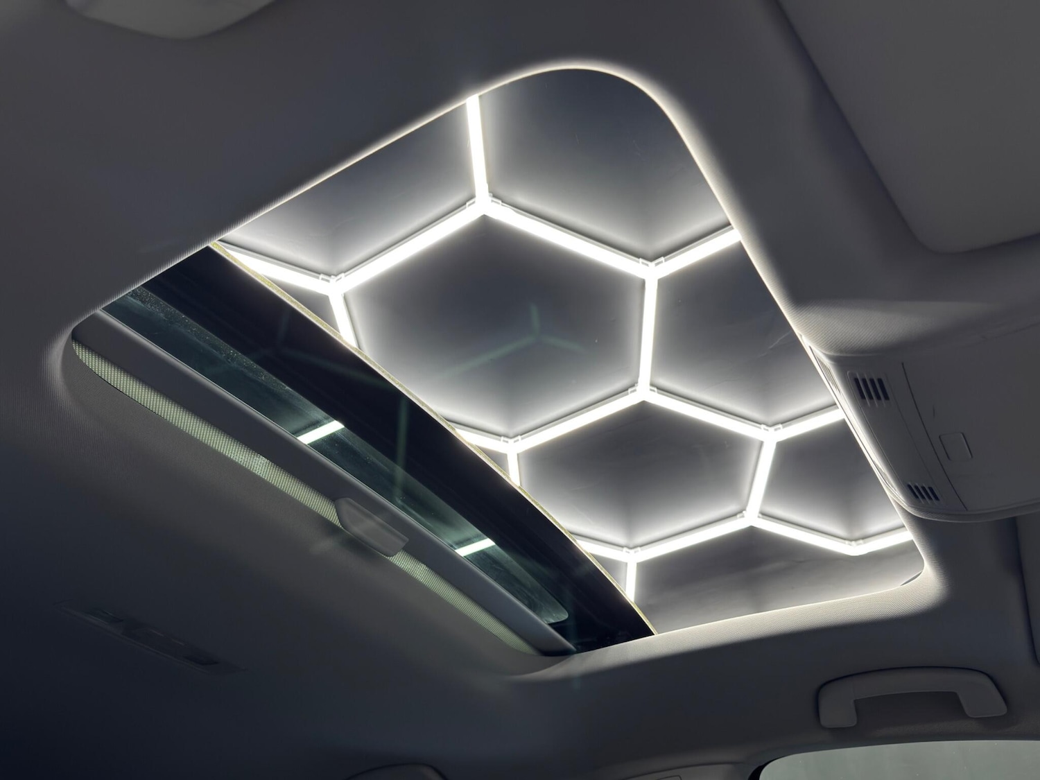 Used Volkswagen Golf 2016 for sale - 78101013: Photo 35