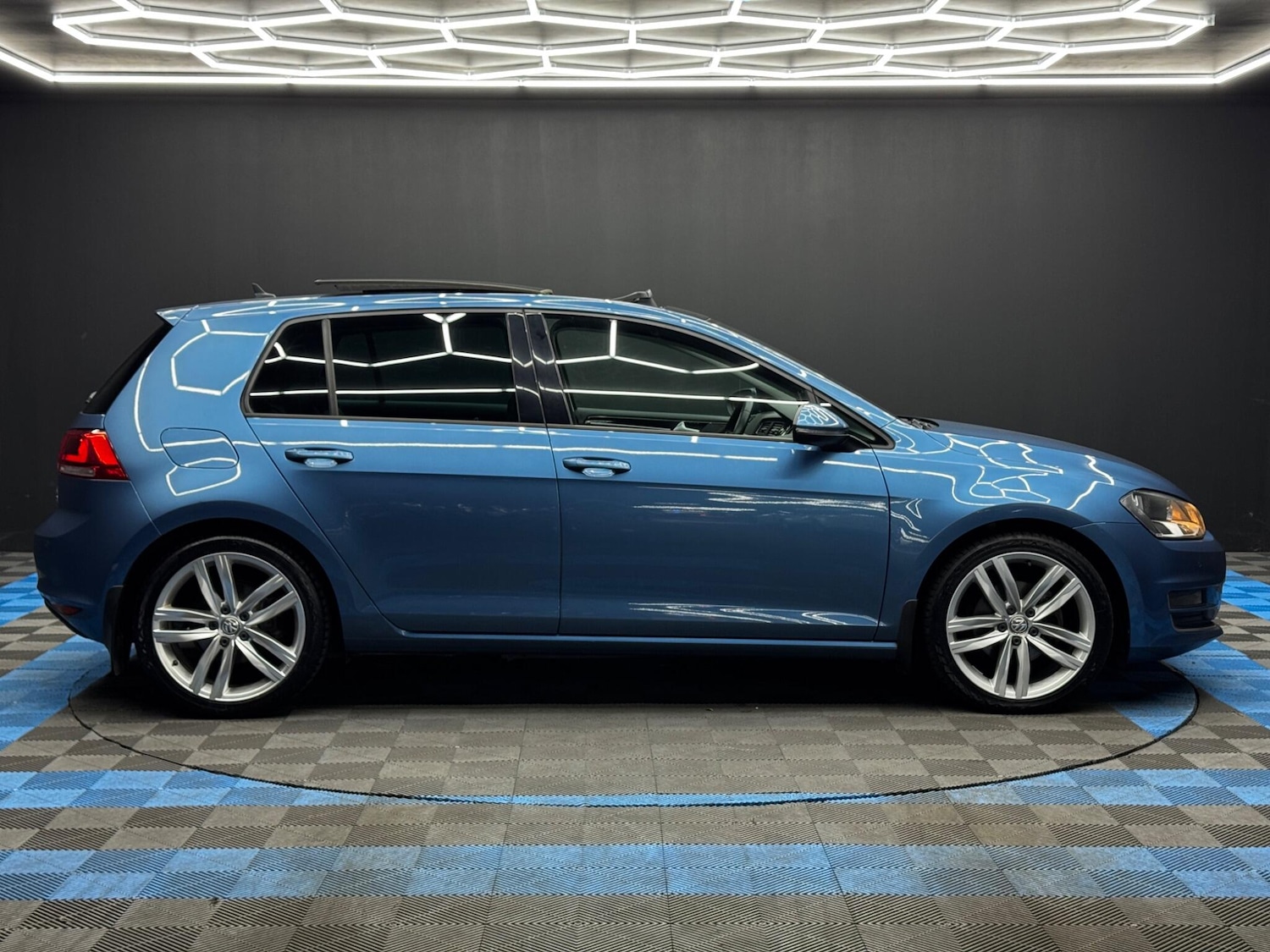 Used Volkswagen Golf 2016 for sale - 78101013: Photo 4