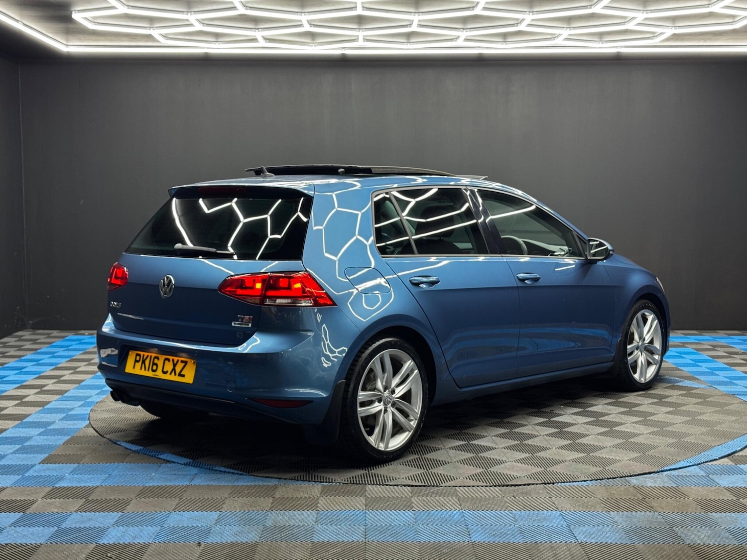 Used Volkswagen Golf 2016 for sale - 78101013: Photo 5