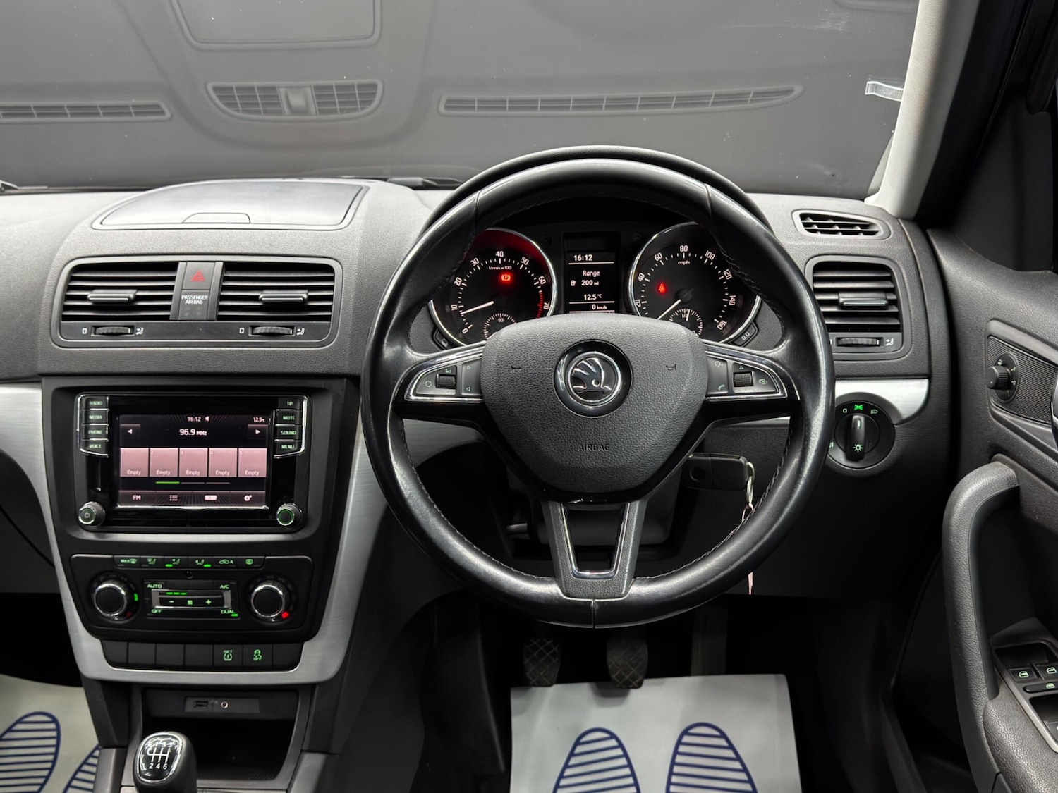 Used Skoda Yeti 2015 for sale - 76361079: Photo 17