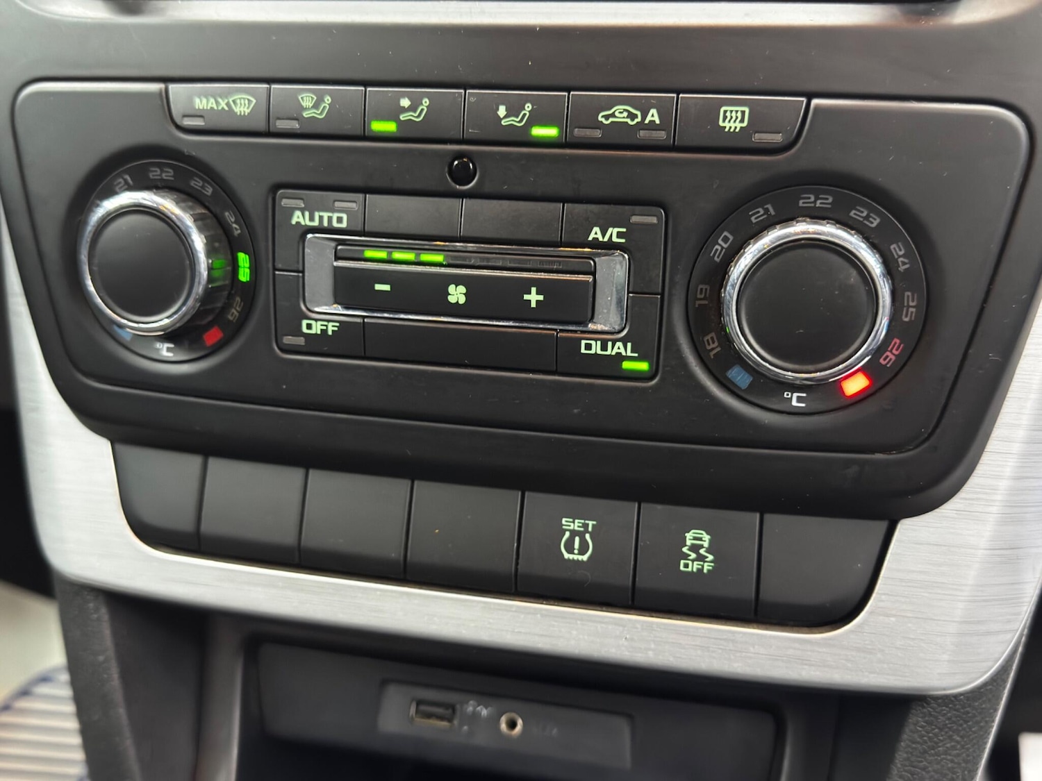 Used Skoda Yeti 2015 for sale - 76361079: Photo 25