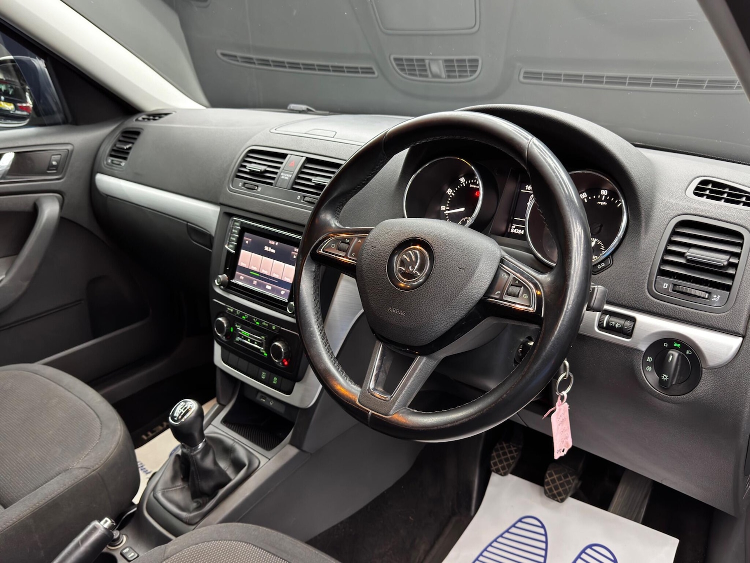 Used Skoda Yeti 2015 for sale - 76361079: Photo 9