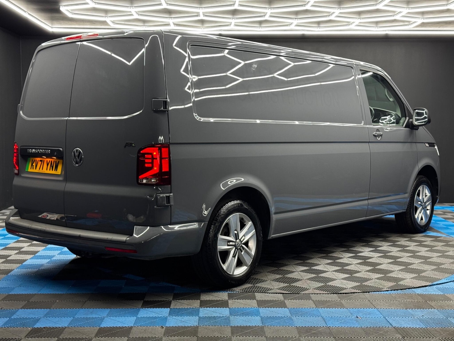 Used Volkswagen Transporter 2021 for sale - 77029828: Photo 5