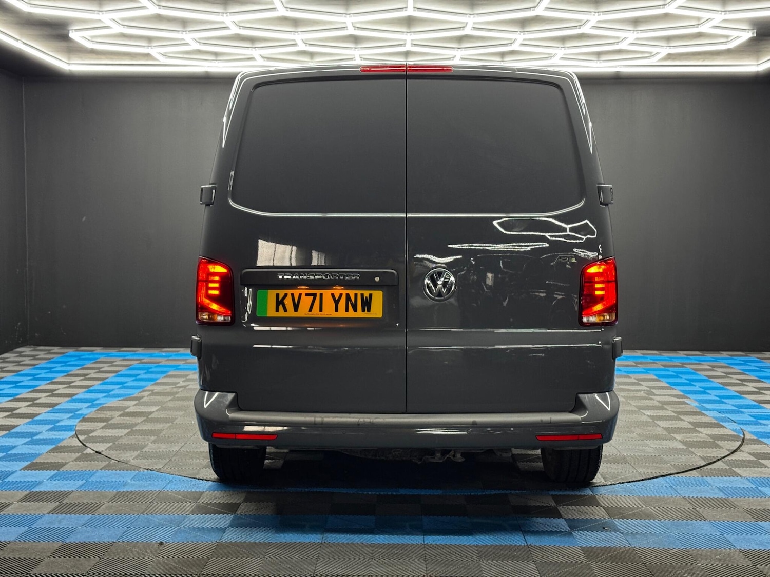 Used Volkswagen Transporter 2021 for sale - 77029828: Photo 6