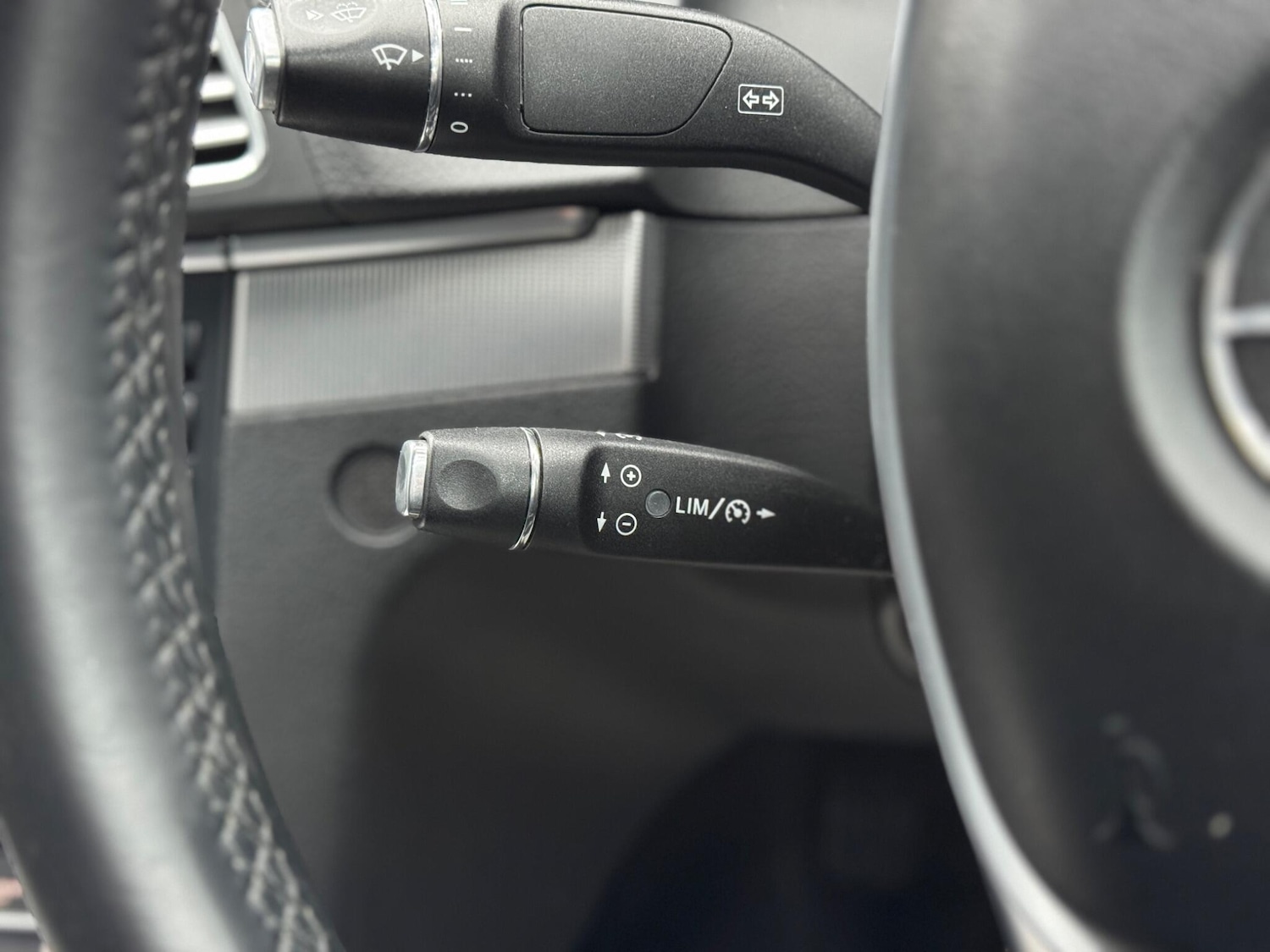 Used Mercedes-Benz E Class 2013 for sale - 77351800: Photo 21