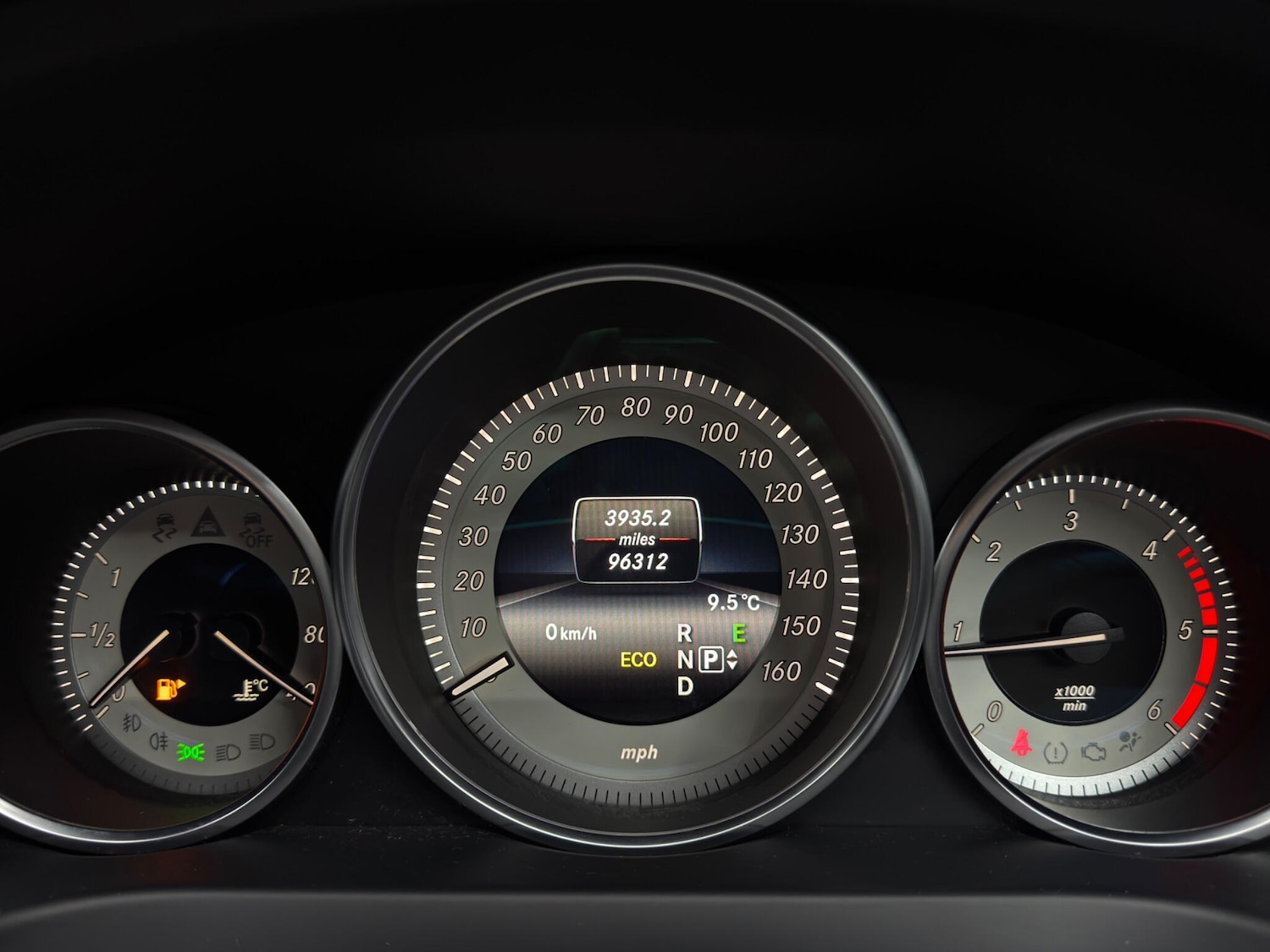 Used Mercedes-Benz E Class 2013 for sale - 77351800: Photo 22