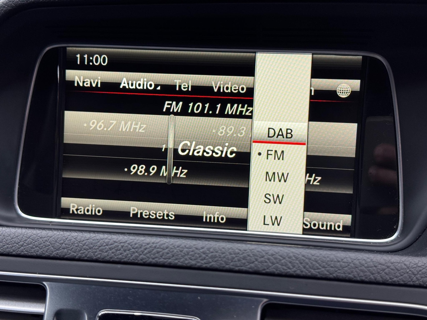 Used Mercedes-Benz E Class 2013 for sale - 77351800: Photo 29