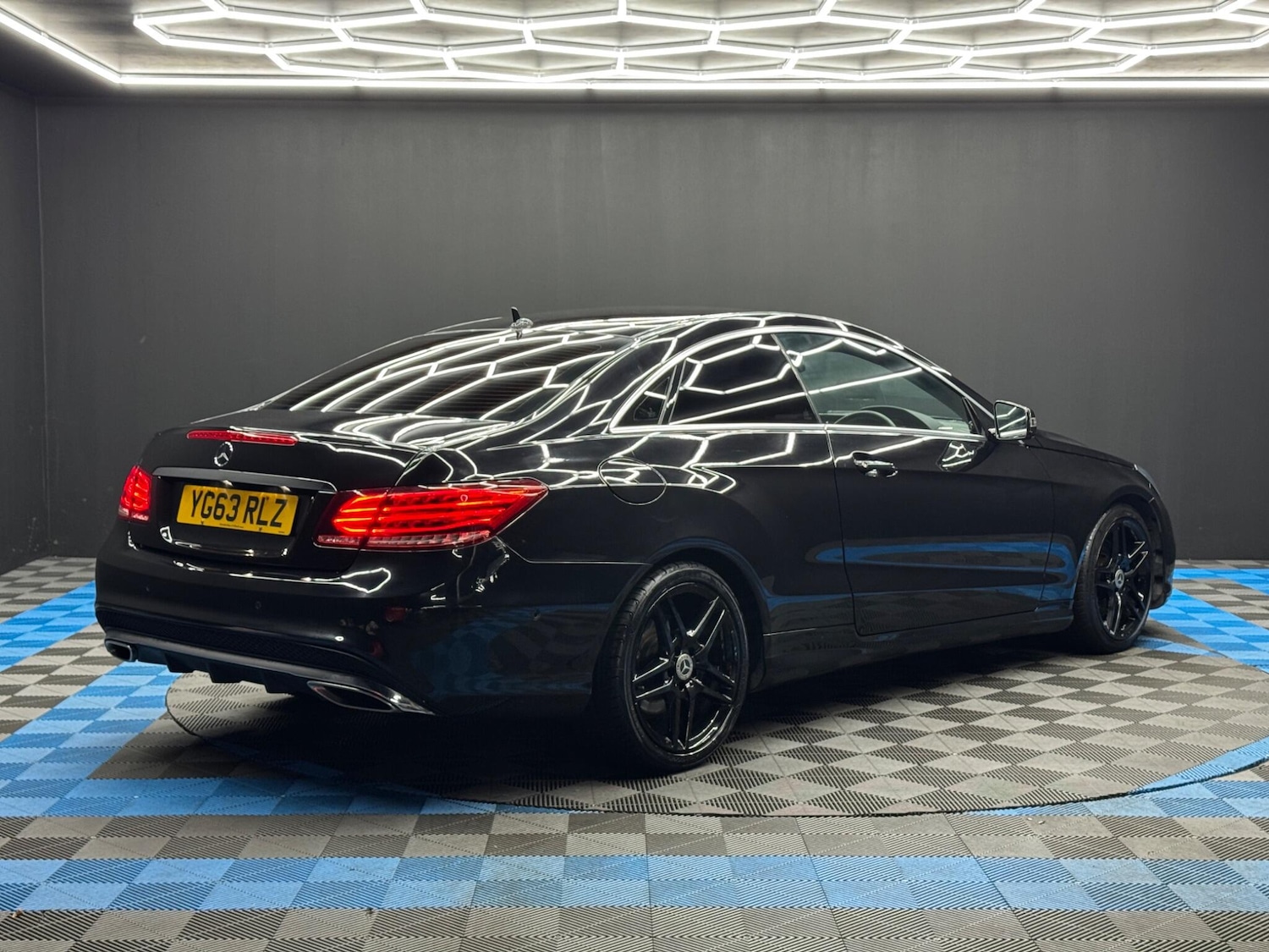 Used Mercedes-Benz E Class 2013 for sale - 77351800: Photo 5