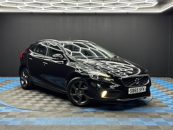 Used Volvo V40 2015 for sale - 79509666: Photo