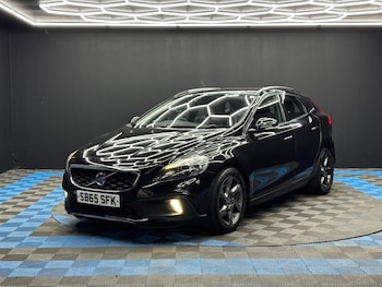 Used Volvo V40 2015 for sale - 79509666: Photo