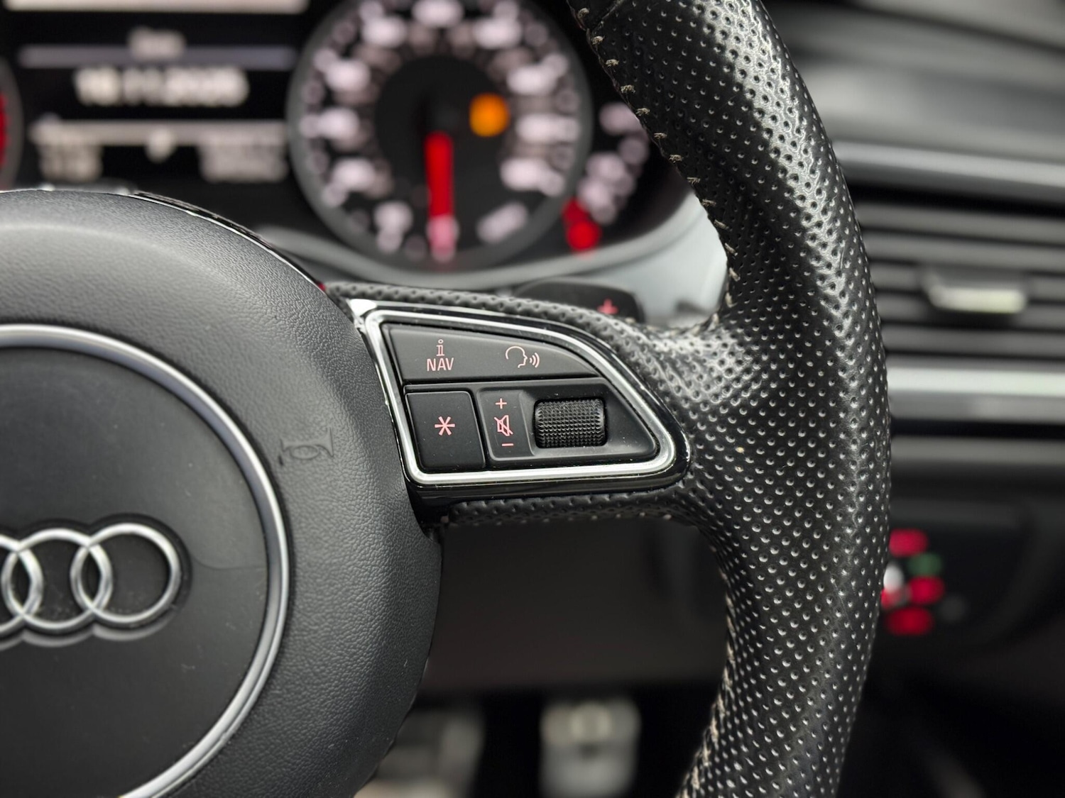 Used Audi A6 Avant 2015 for sale - 77386466: Photo 21