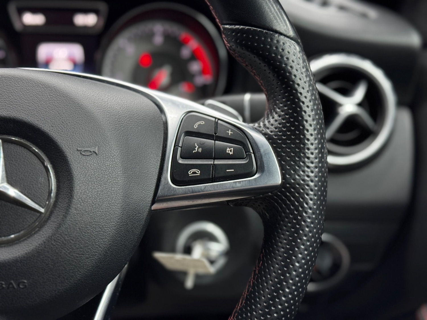 Used Mercedes-Benz GLA 2017 for sale - 77696397: Photo 21