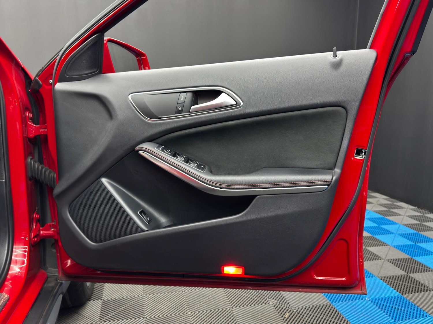 Used Mercedes-Benz GLA 2017 for sale - 77696397: Photo 40