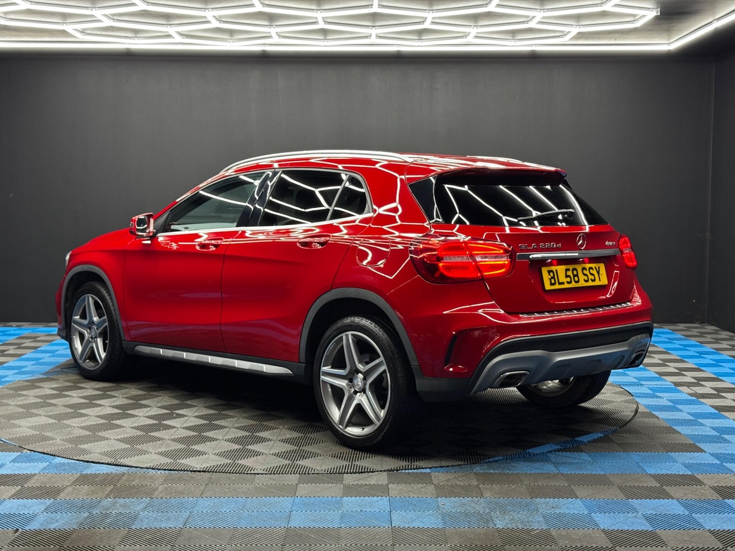 Used Mercedes-Benz GLA 2017 for sale - 77696397: Photo 7