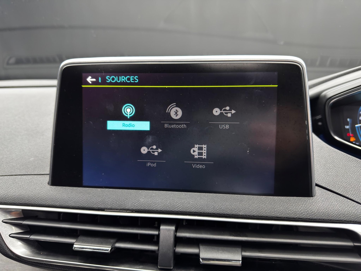 Used Peugeot 3008 2020 for sale - 76742622: Photo 32