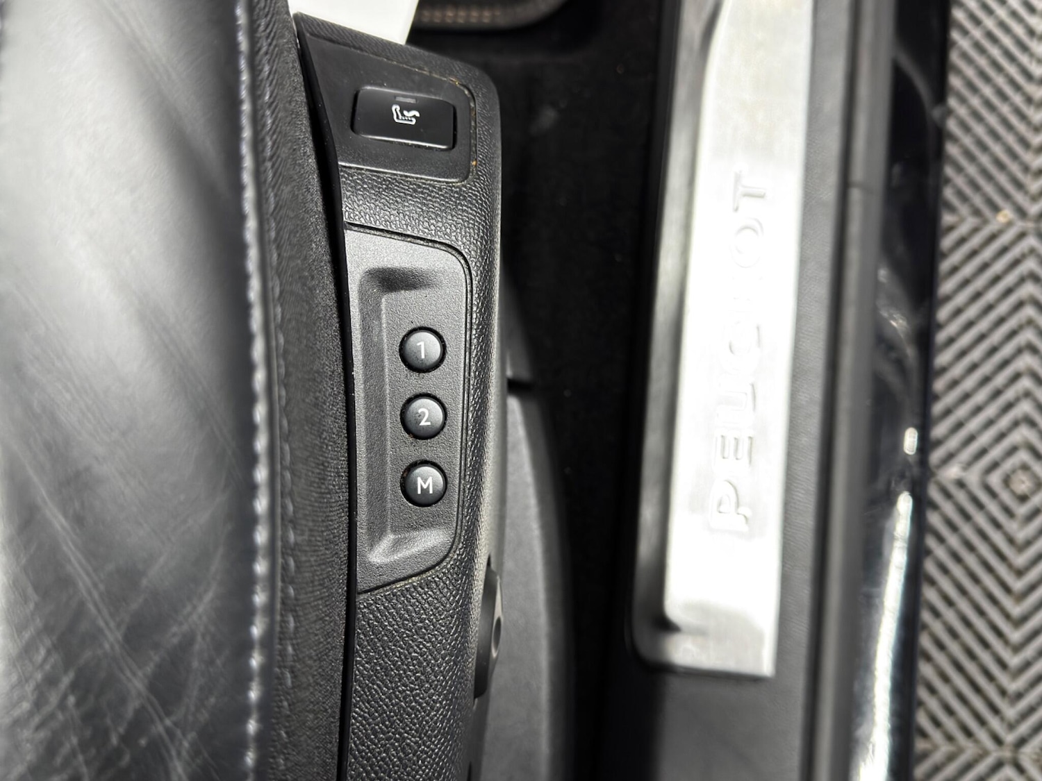 Used Peugeot 3008 2020 for sale - 76742622: Photo 44