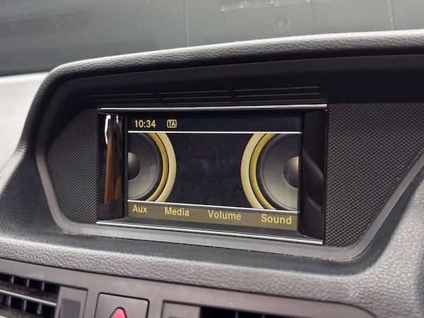 Used Mercedes-Benz E-Class for sale - 76239497: Photo 32