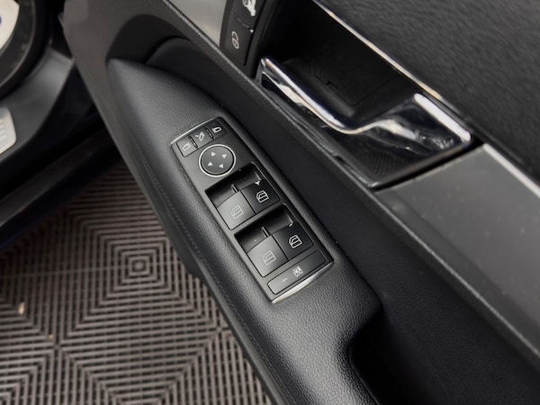 Used Mercedes-Benz E-Class for sale - 76239497: Photo 40
