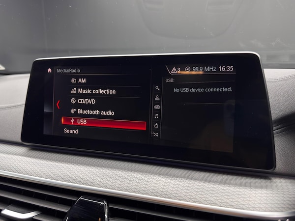 Used BMW 5 Series 2018 for sale - 76099384: Photo 31