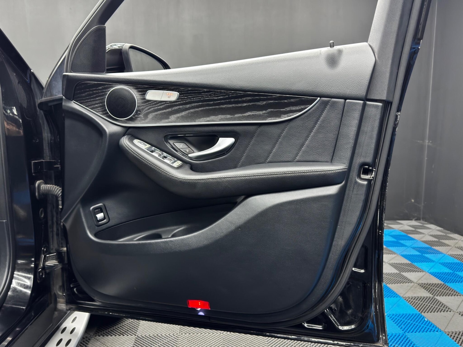 Used Mercedes-Benz GLC 2018 for sale - 76561253: Photo 37