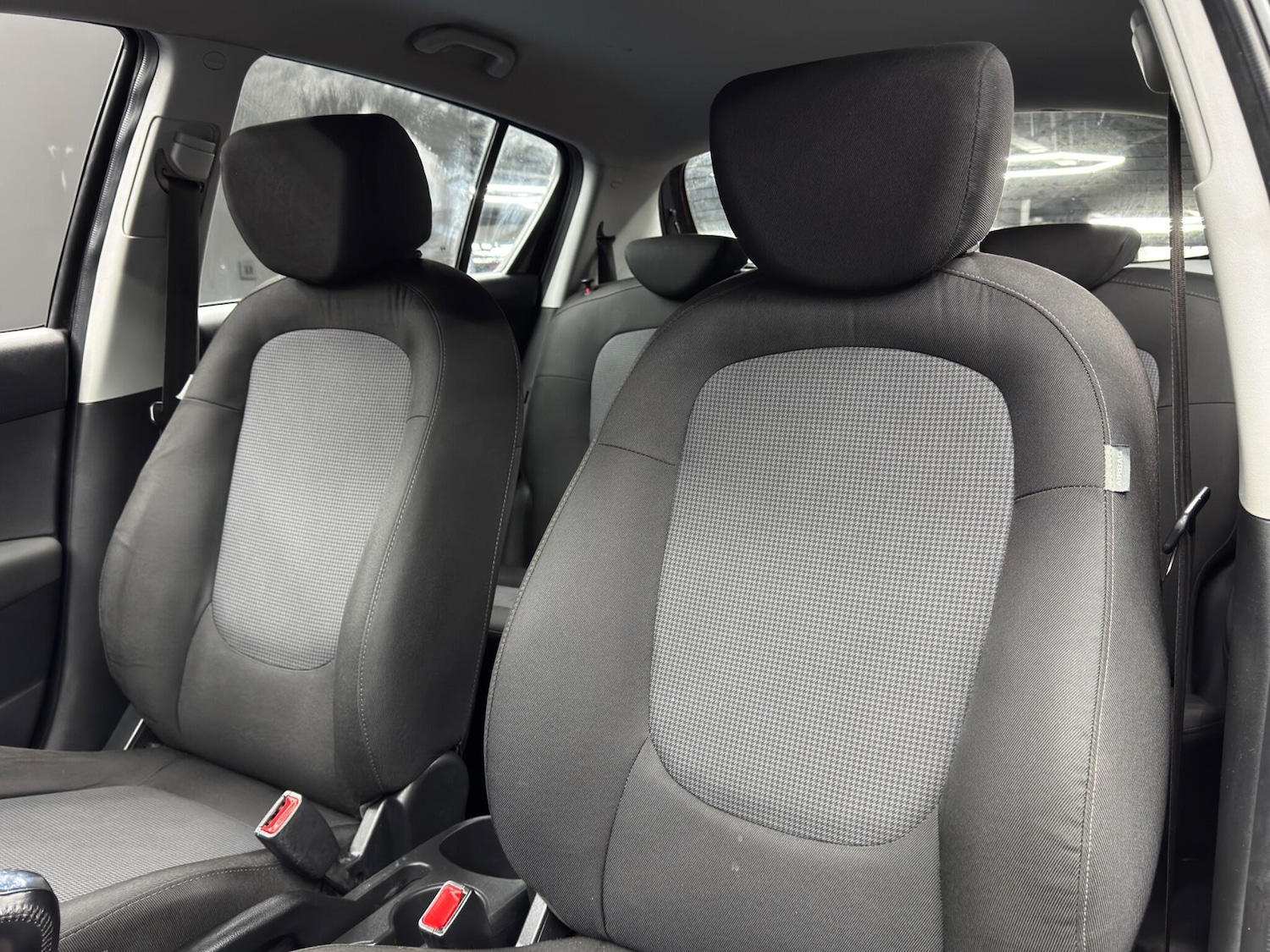 Used Hyundai i20 2013 for sale - 77598087: Photo 14