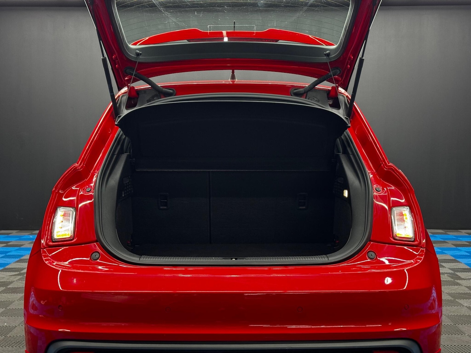 Used Audi A1 2013 for sale - 76990596: Photo 33