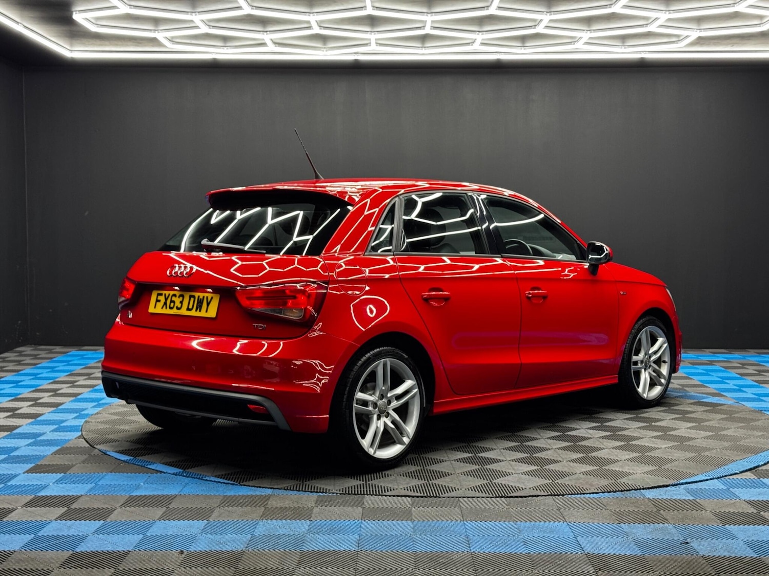 Used Audi A1 2013 for sale - 76990596: Photo 5